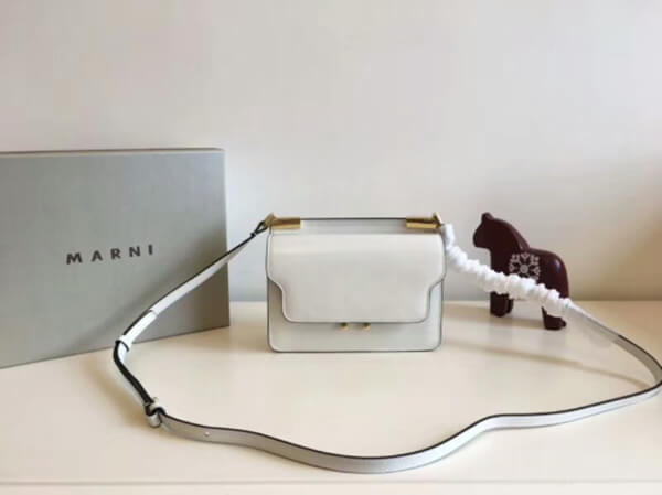 2019新作★【MARNI マルニスーパーコピー】カーフスキン バッグ MICRO TRUNK